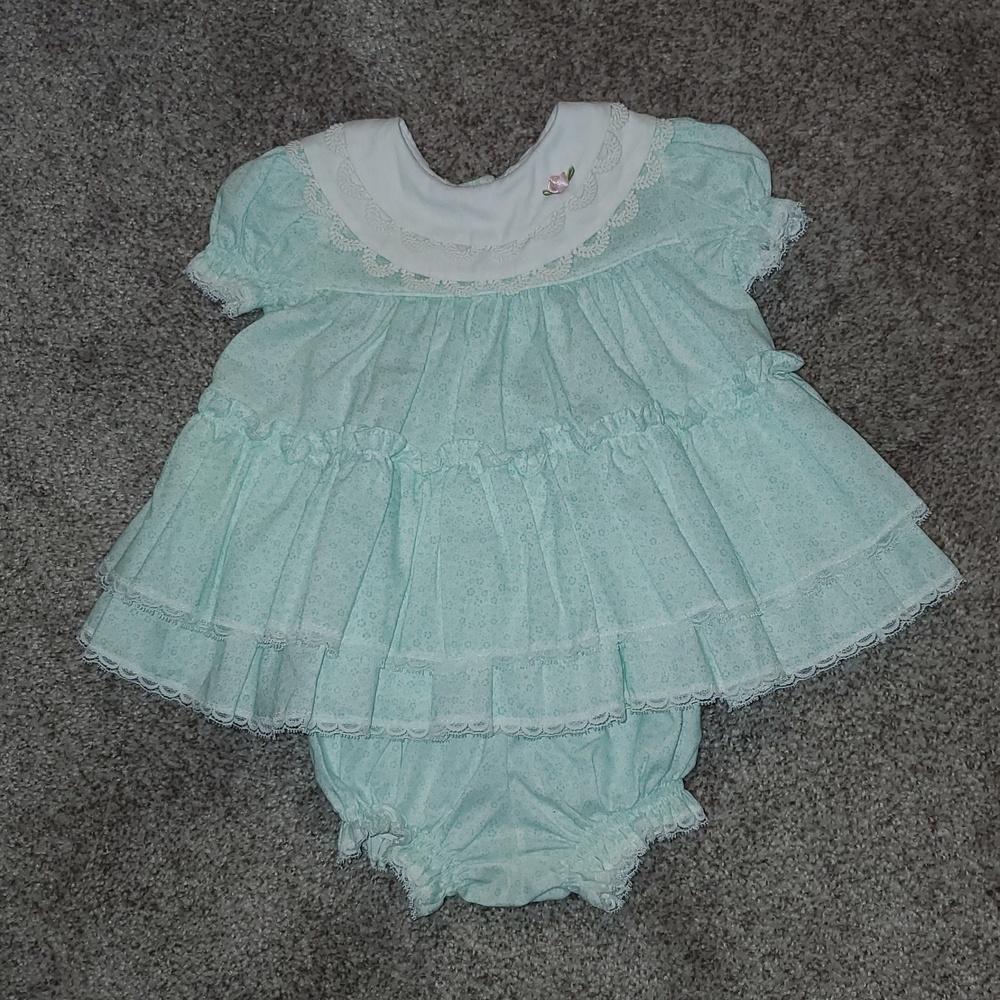 Vintage Bryan Infant Girls Dress Green And White Colors W/ Lace Detail 3/6months